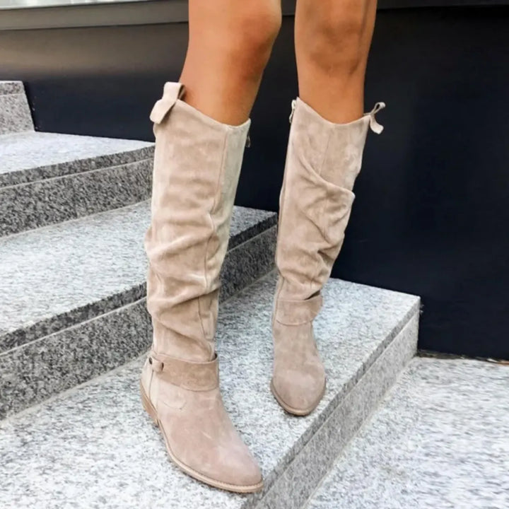 Léa Blanchet | Bottes élégantes et tendance